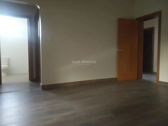 Imagem 5: Casa 4 dormitórios com 3 vagas de garagem - Padre Reus · São Leopoldo