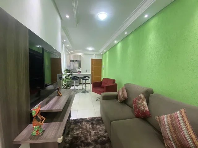 Imagem: O apartamento possui 2 Dormitórios, 1 Suíte, 1 Banheiro,