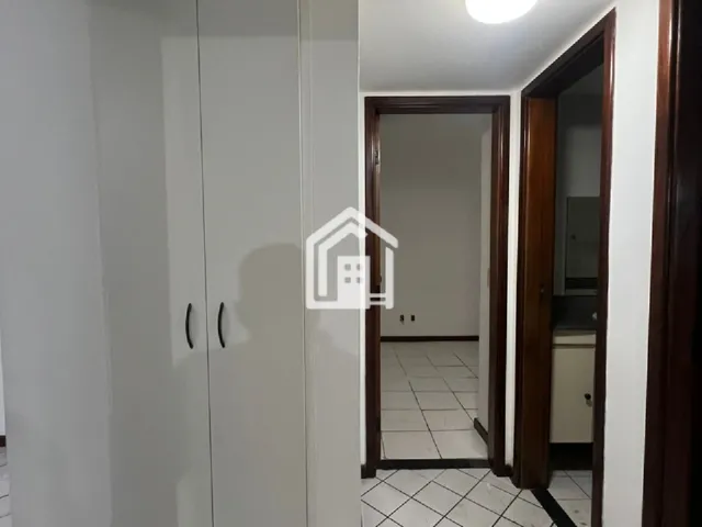 Imagem 6: Apartamento 03 quartos, amplo com dependência no Costa Azul