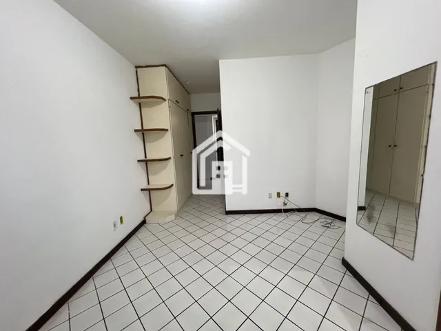 Imagem 12: Apartamento 03 quartos, amplo com dependência no Costa Azul