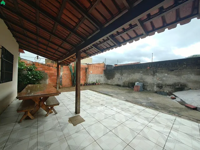 Imagem 2: Casa à venda no Eldorado, Serra-ES: 3 quartos, 2 salas, 1 banheiro, 4 vagas de garagem