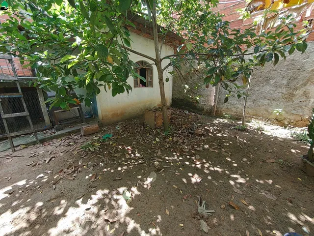 Imagem 1: Casa Comercial à Venda em Feu Rosa, Serra-ES: 5 Quartos, 2 Salas, 4 Banheiros, 1 Vaga de