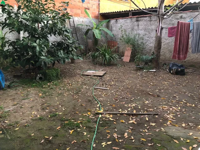Imagem 5: Casa Comercial à Venda em Feu Rosa, Serra-ES: 5 Quartos, 2 Salas, 4 Banheiros, 1 Vaga de