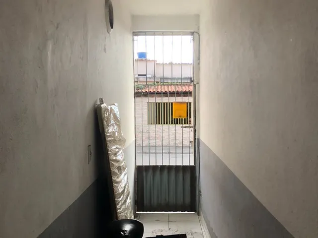 Imagem 7: Casa Comercial à Venda em Feu Rosa, Serra-ES: 5 Quartos, 2 Salas, 4 Banheiros, 1 Vaga de