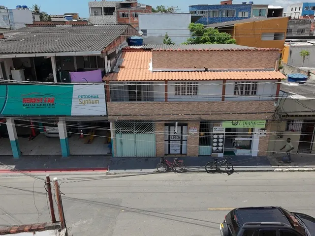 Imagem 9: Casa Comercial à Venda em Feu Rosa, Serra-ES: 5 Quartos, 2 Salas, 4 Banheiros, 1 Vaga de
