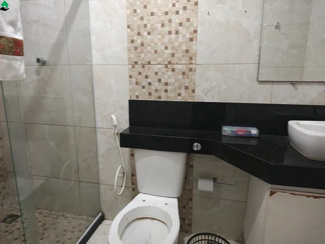 Imagem 12: Ponto Comercial à Venda em Serra-ES, Bairro José de Anchieta: 2 salas, 6 banheiros
