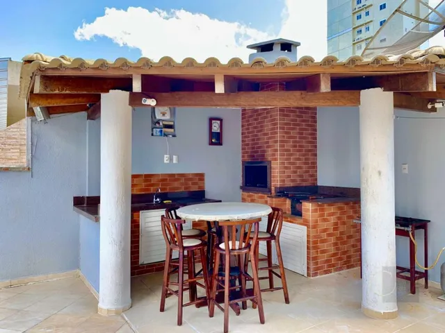 Imagem 3: Casa para Temporada em Itapema, Centro, 4 dormitórios, 4 suítes, 5 banheiros, 3 vagas