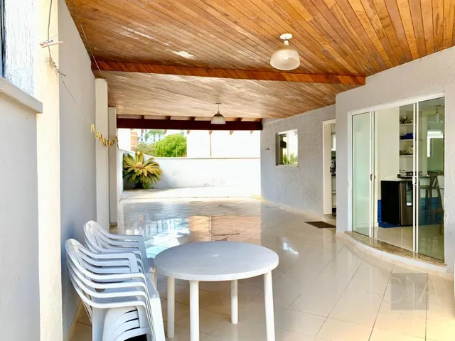 Imagem 6: Casa para Temporada em Itapema, Centro, 4 dormitórios, 4 suítes, 5 banheiros, 3 vagas