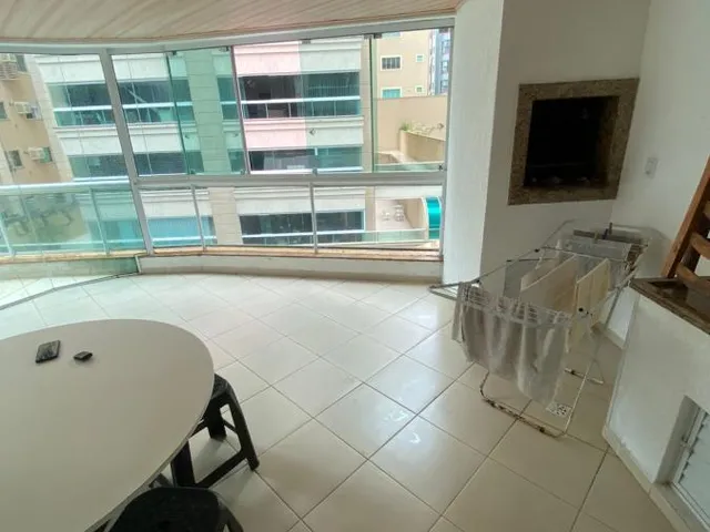 Imagem 4: Apartamento para Temporada em Itapema, Meia Praia, 4 dormitórios, 2 suítes, 3