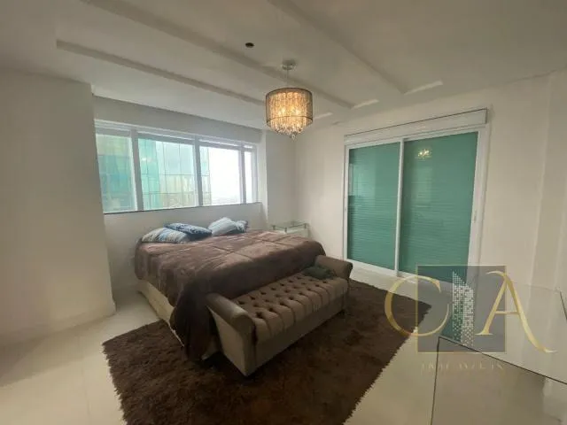 Imagem 16: Apartamento para Venda em Itapema, Meia Praia, 4 dormitórios, 4 suítes, 5 banheiros, 3