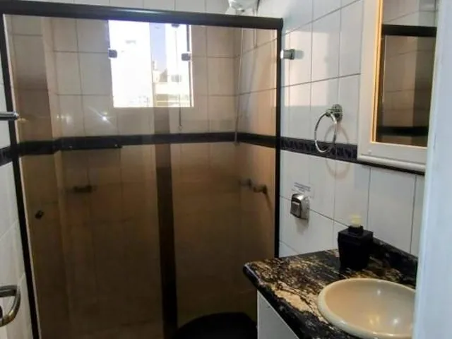 Imagem 8: Apartamento para Venda em Itapema, Meia Praia, 4 dormitórios, 2 suítes, 5 banheiros, 2