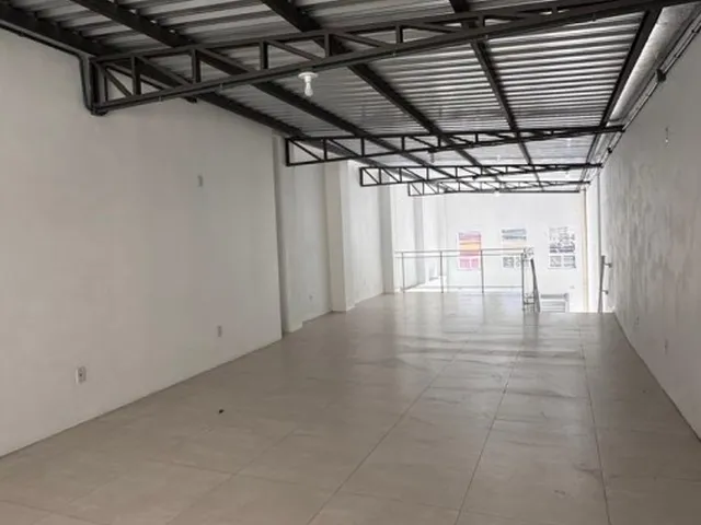Imagem 4: Prédio para Venda em Pelotas, Centro, 1 banheiro