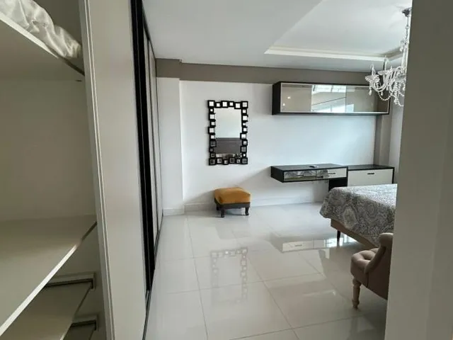 Imagem 14: Apartamento para Temporada em Itapema, Meia Praia, 4 dormitórios, 4 suítes, 5