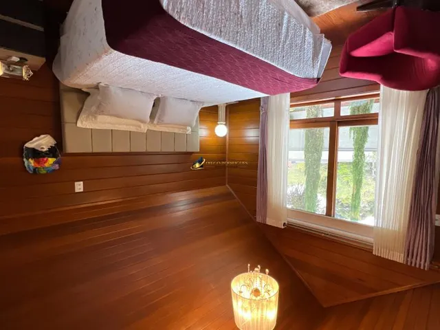 Imagem 3: Casa de Condomínio com 4 Dormitorio(s) localizado(a) no bairro Quinta da serra em