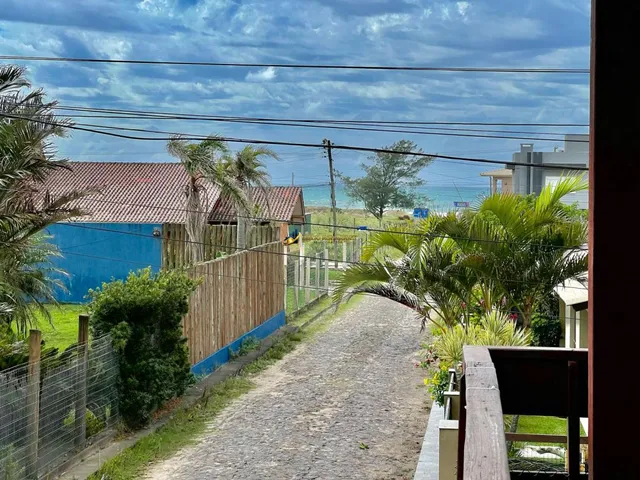 Imagem 2: Sobrado próximo ao mar em Xangri-lá!! Estuda prazo direto e recebe carro !
