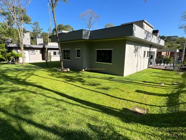 Imagem 4: Linda Casa Nova e com 3 amplas suítes em Gramado RS