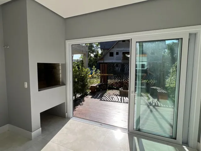 Imagem 10: Linda Casa Nova e com 3 amplas suítes em Gramado RS