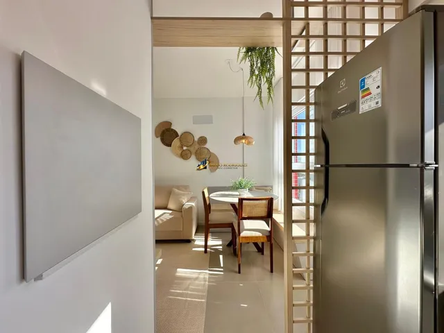 Imagem 7: APARTAMENTO FINAMENTE MOBILIADO E DECORADO - SACADA DE FRENTE - NAVEGANTES CAPÃO DA