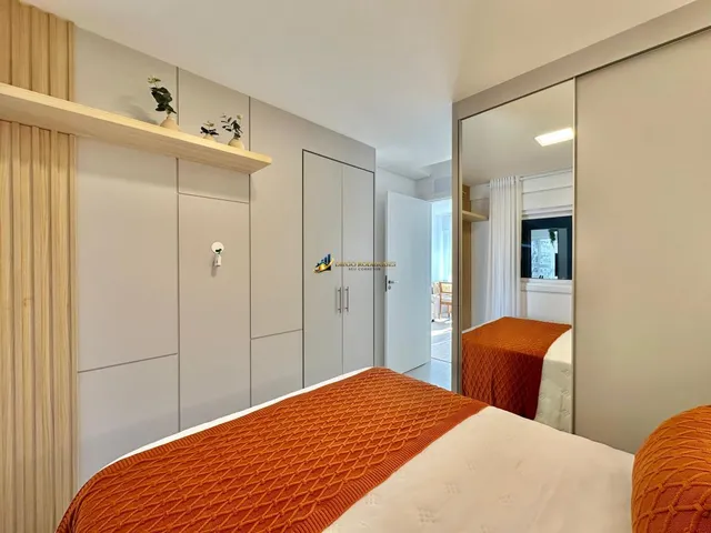 Imagem 10: APARTAMENTO FINAMENTE MOBILIADO E DECORADO - SACADA DE FRENTE - NAVEGANTES CAPÃO DA