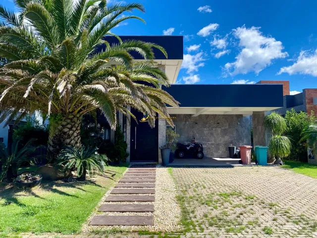 Imagem 1: Casa de 4 suítes em condomínio fechado em Capão da Canoa !! Barbada!