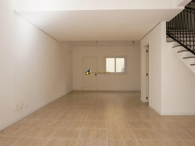 Imagem 7: Sobrado Duplex com Preço Especial Junto ao Centro de Gramado