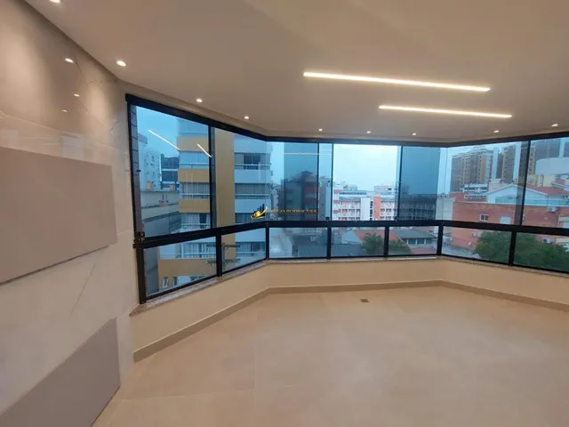 Imagem 2: Apartamento de 2 Dormitórios 2box de garagem sacada de frente Com churrasqueira