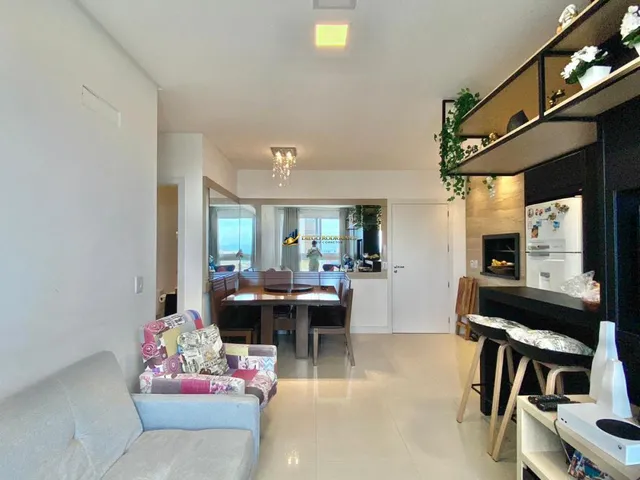 Imagem 8: Vista para o mar!! Apartamento de 2 dormitórios com suite um box Decorado