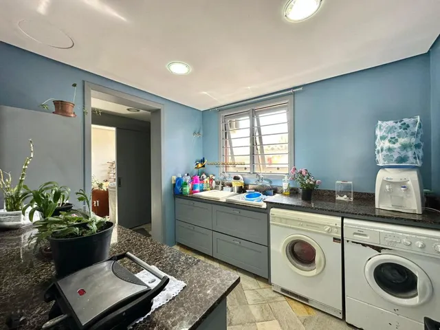 Imagem 6: Sobrado de 3Dormitórios com piscina placa solar pertinho do mar!!