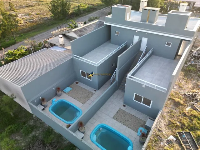 Imagem 3: Sobrado com piscina 2 dormitórios com vista para o mar