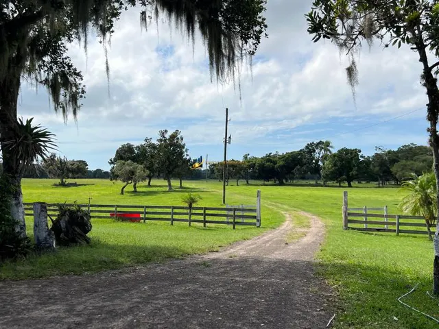 Imagem: A Maior Fazenda a Venda do Litoral Norte
