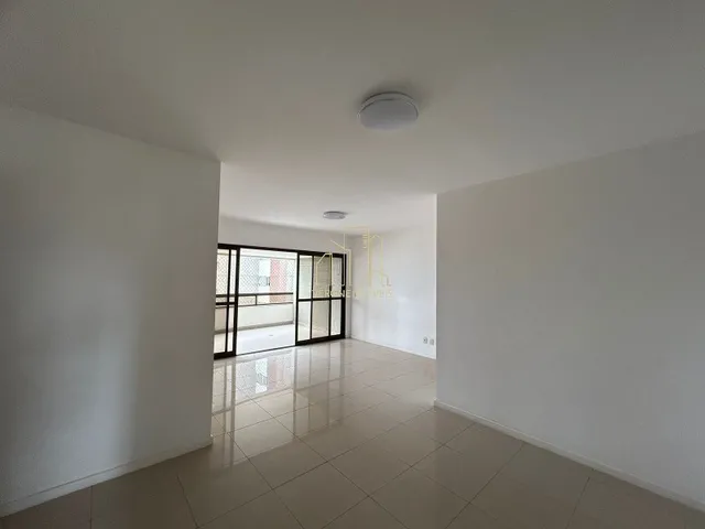 Imagem 9: Imperdível Apartamento em Patamares: 4 Quartos, 3 Suítes, 3 Salas, 5 Banheiros, 3