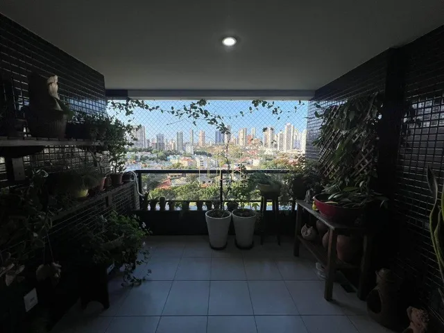 Imagem 1: Apartamento amplo com três quartos varanda gourmet a vender na Pituba