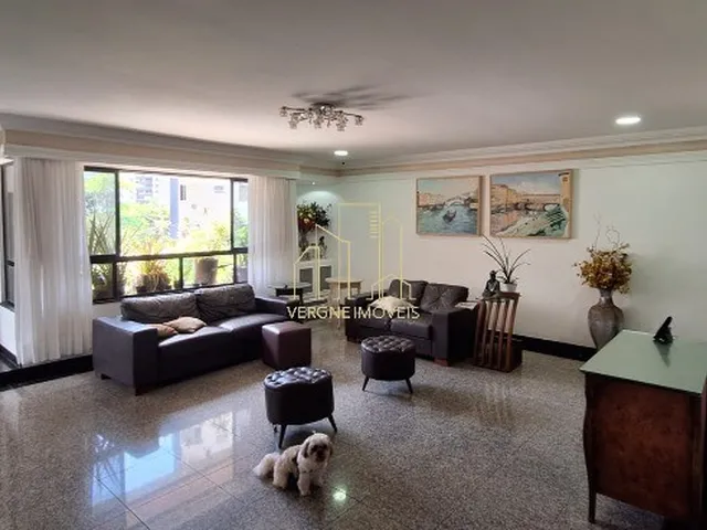 Imagem 3: Bem localizado e ambientes amplos esse apartamento com quatro quartos a venda na pituba