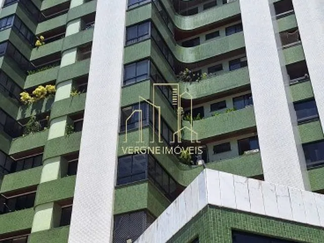 Imagem 6: Bem localizado e ambientes amplos esse apartamento com quatro quartos a venda na pituba