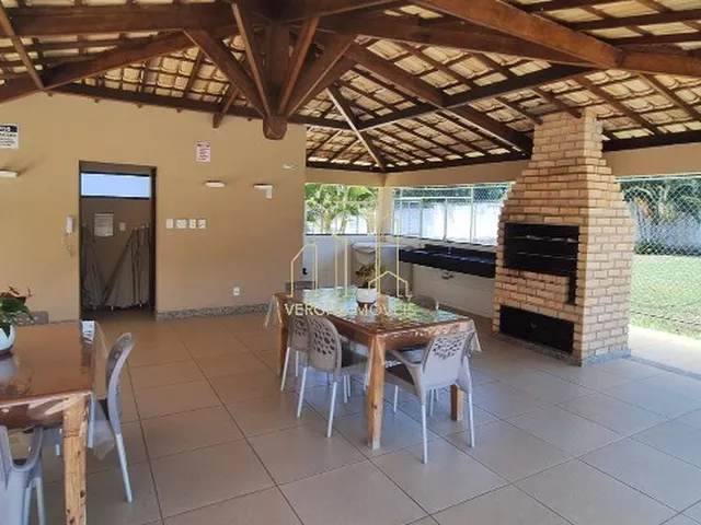 Imagem 9: Bem localizado e ambientes amplos esse apartamento com quatro quartos a venda na pituba