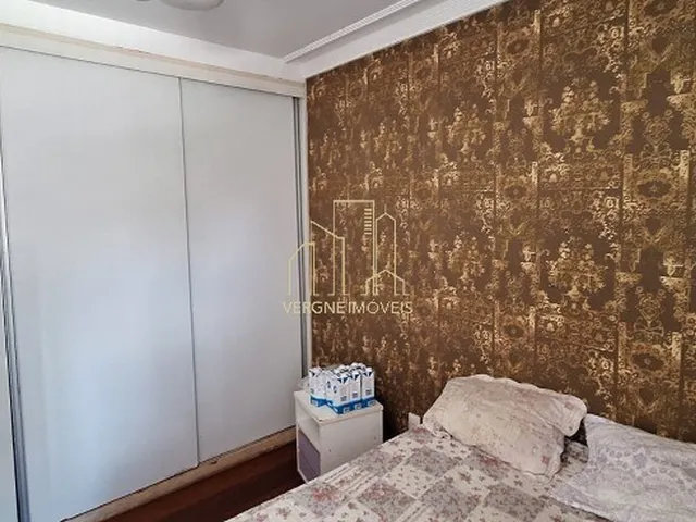 Imagem 12: Bem localizado e ambientes amplos esse apartamento com quatro quartos a venda na pituba