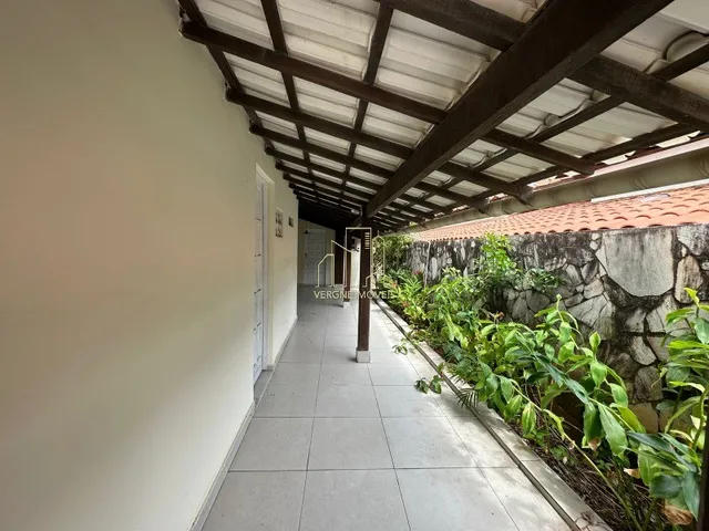 Imagem 12: Excelente casa duplex em condomínio fechado com cinco suítes e área gourmet a venda em