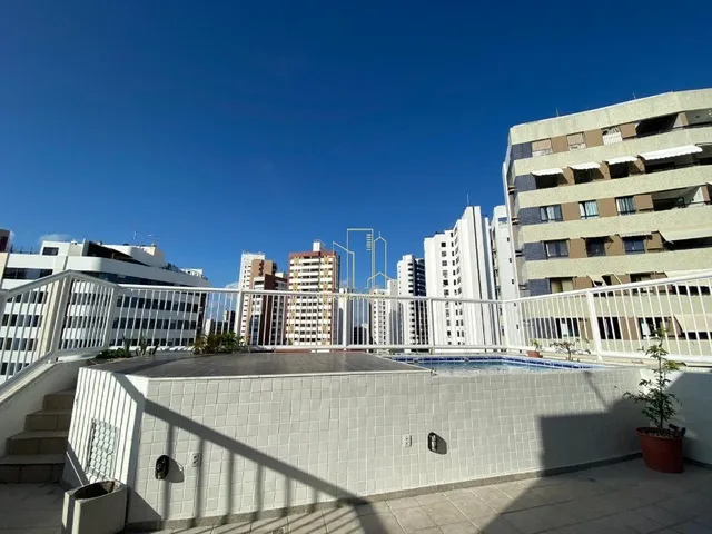 Imagem 5: Excelente cobertura duplex reformada com três suítes a venda na Pituba