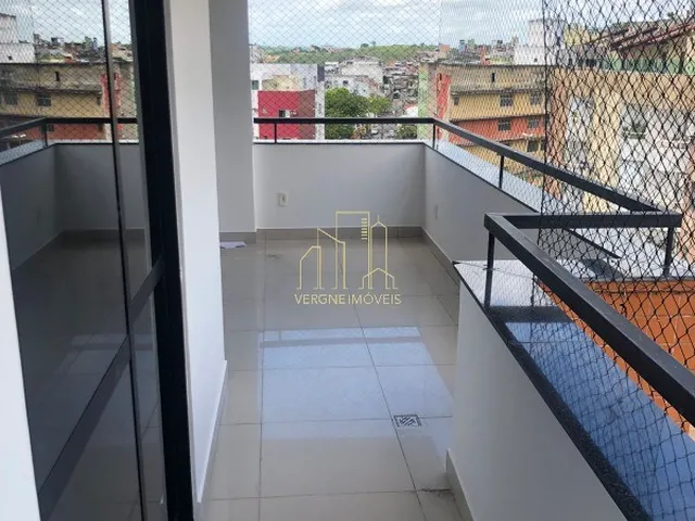 Imagem 5: Com ambientes amplos e modernos essa cobertura duplex com três suítes com espaço