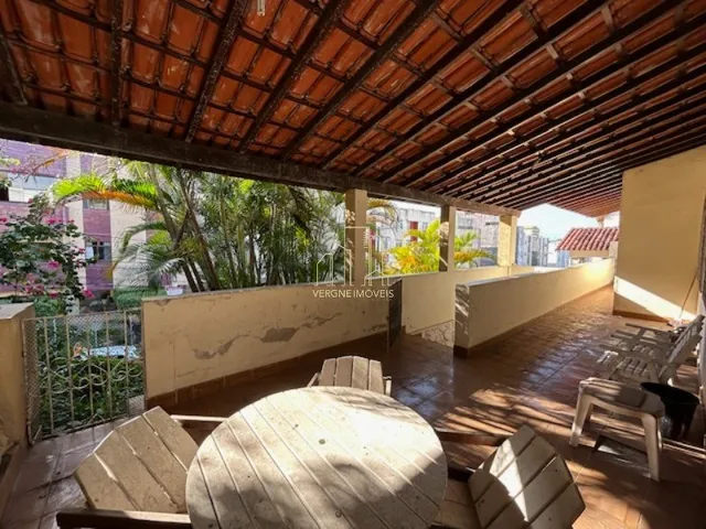 Imagem 10: Excelente casa com três quartos com ampla varanda e jardim de inverno a venda em Villa