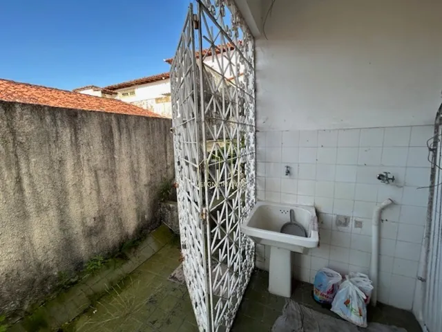Imagem 13: Excelente casa com três quartos com ampla varanda e jardim de inverno a venda em Villa