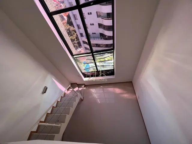 Imagem 7: Excelente loft duplex com um quarto a venda no caminho das Arvores