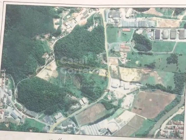 Imagem: AMPLO TERRENO DE 4.730,28m²