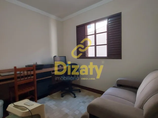 Imagem 12: Casa Colonial no Bairro Jardim Arizona com 6 Quartos, Espaço Gourmet e Piscina