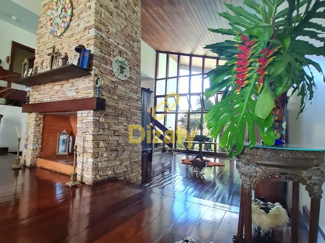 Imagem 7: Casa no Jardim Cambuí com 4 Quartos Todos com Varandas Garagem 6 Carros