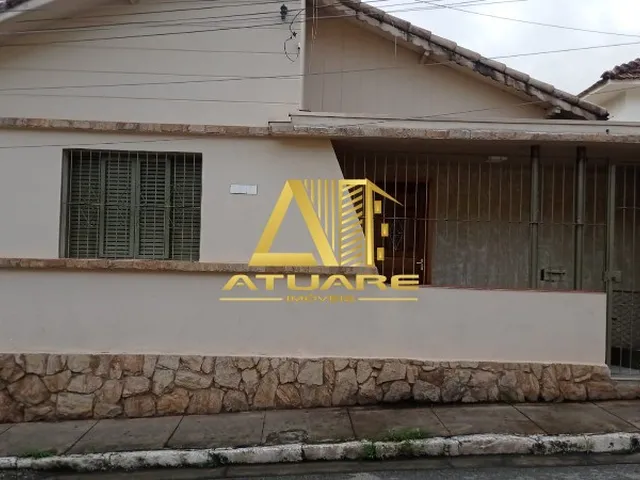 Imagem: Casa comercial térrea localizada no Centro