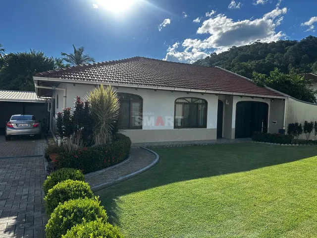 Imagem: Casa Com 1 Suíte e 2 Quartos e Ampla Área