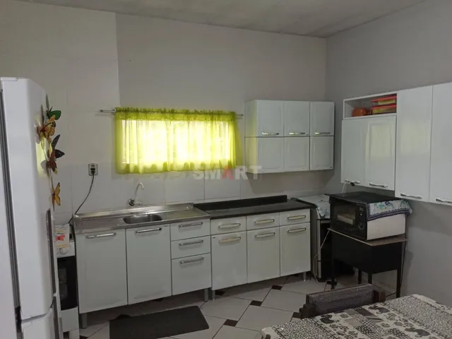 Imagem 6: Casa com 3 Quartos com Terreno Amplo para Construção ao Lado