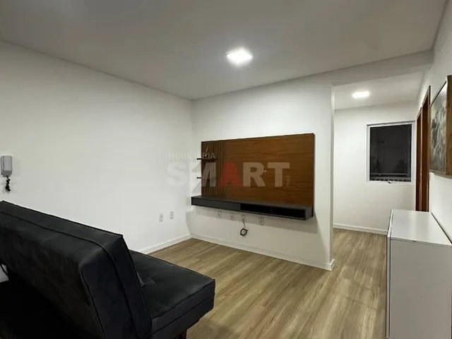 Imagem 2: Apartamento com 2 quartos semimobiliado na Vila Nova