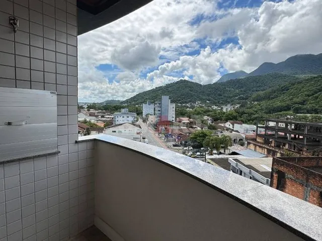 Imagem 3: Apartamento Semimobiliado Suite +2 Quartos no Centro